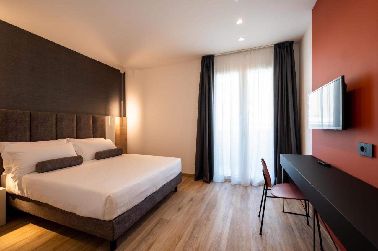 Hotel Sporting Riccione Exterior foto