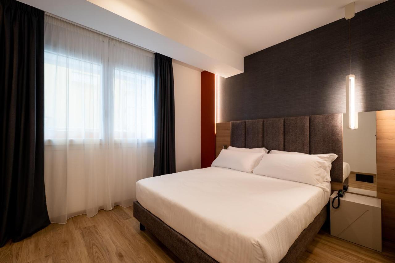 Hotel Sporting Riccione Exterior foto