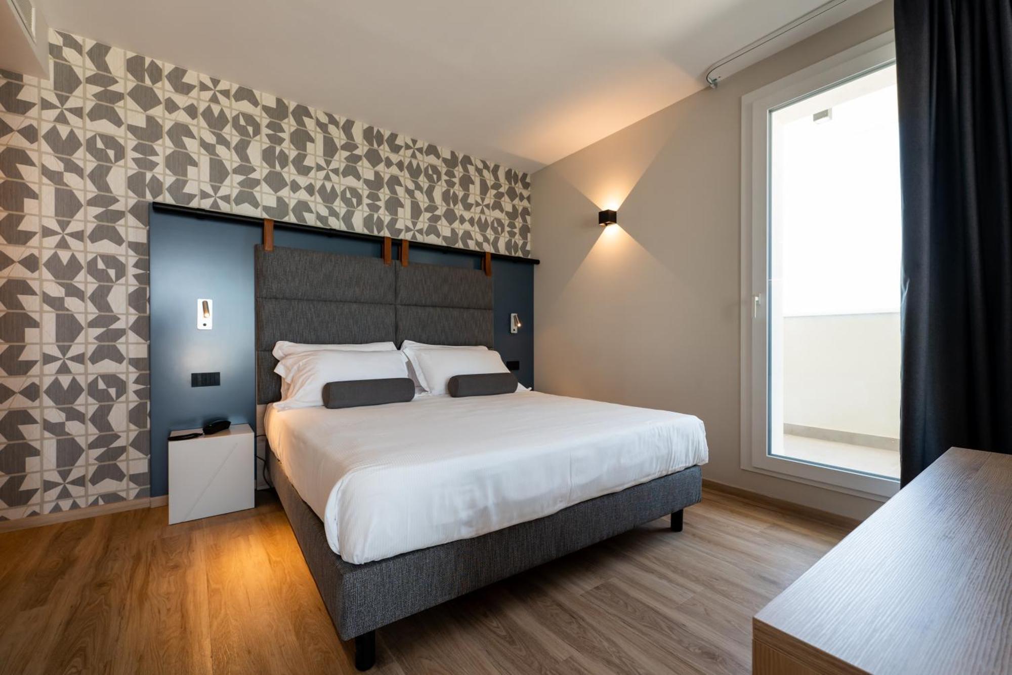Hotel Sporting Riccione Exterior foto