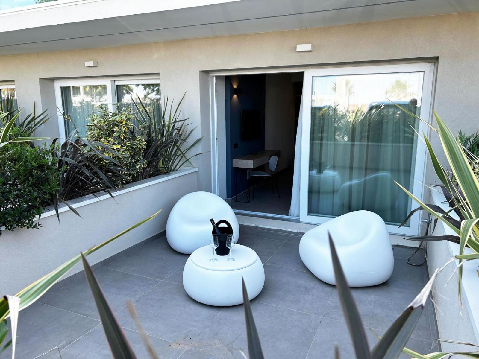 Hotel Sporting Riccione Exterior foto
