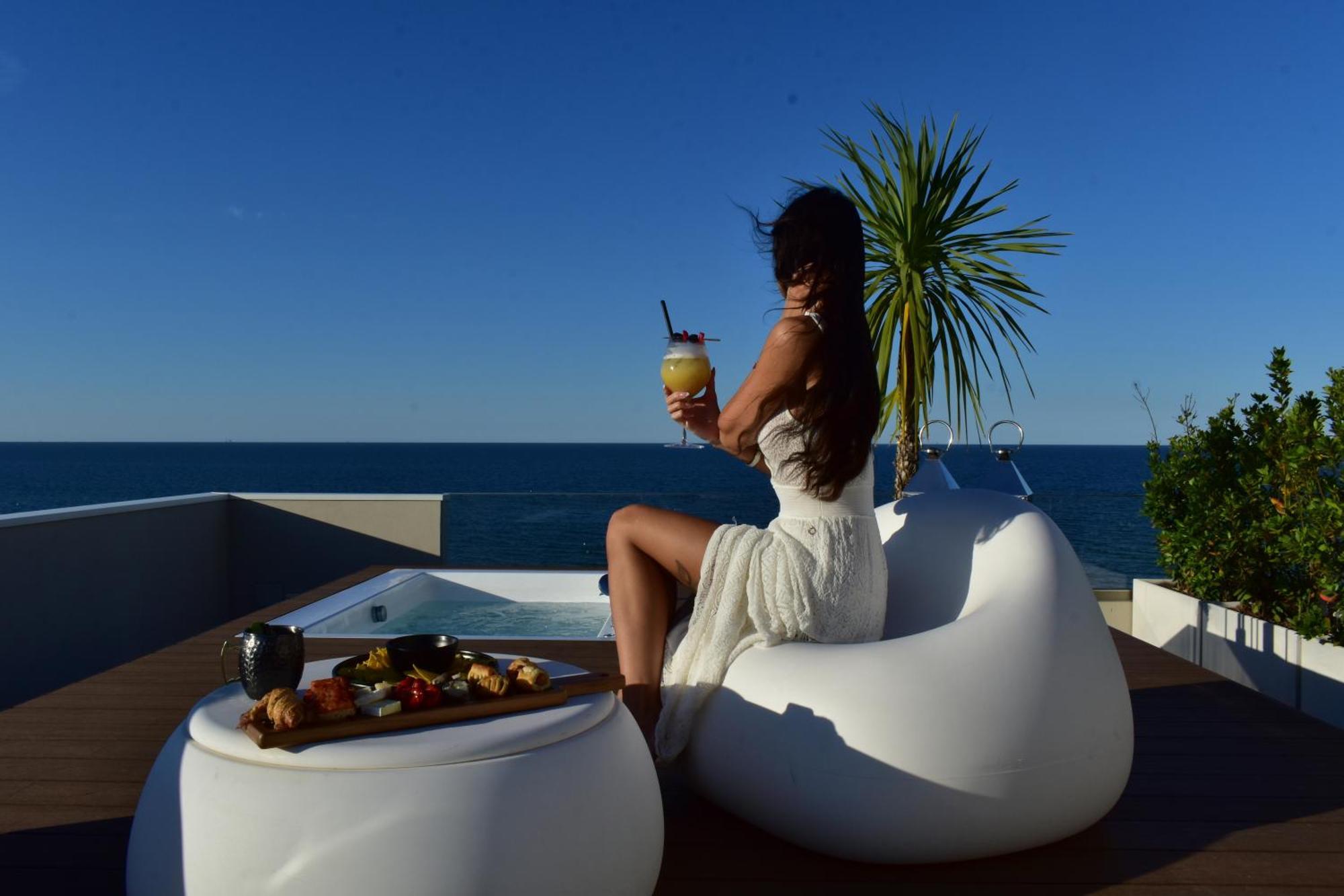 Hotel Sporting Riccione Exterior foto